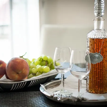 Апартаменти Downtown Bica Лісабон