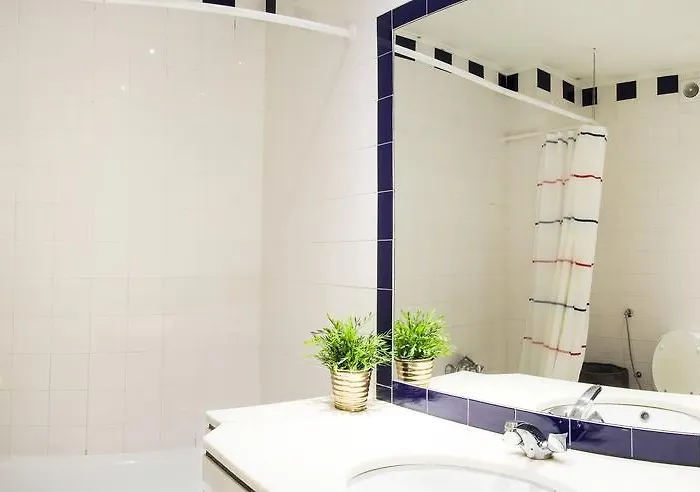 Downtown Bica Lisbona