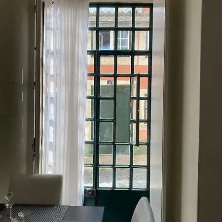 Apartament Downtown Bica